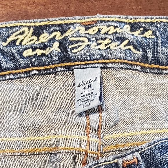 Abercrombie and Fitch Stretch 4R - Picture 3 of 3
